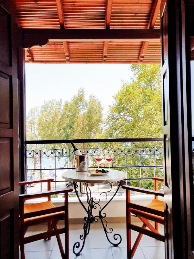 Pegasus Hotel & Coastal Cafe Kala Nera Buitenkant foto