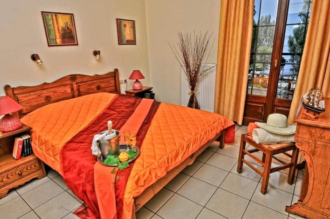 Pegasus Hotel & Coastal Cafe Kala Nera Buitenkant foto